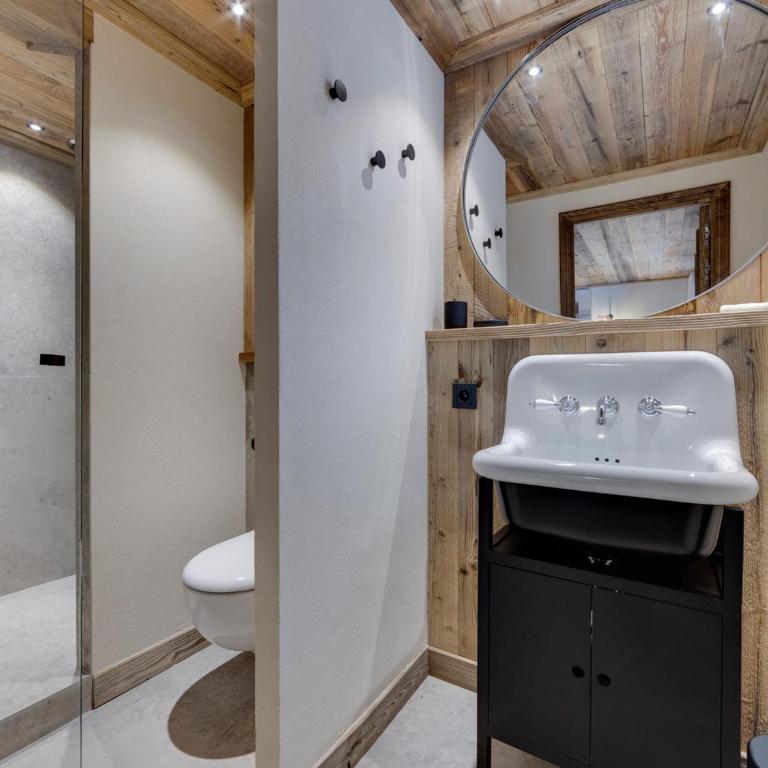 Appartement de charme pour 8 personnes avec parking et WIFI près des pistes - Appartement 3 Chambres - 2