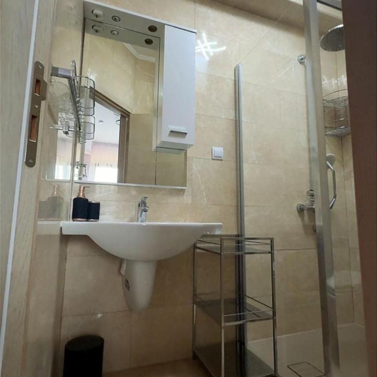 Bella Costa Lux - Two-Bedroom Deluxe Apartment with Balcony - 10