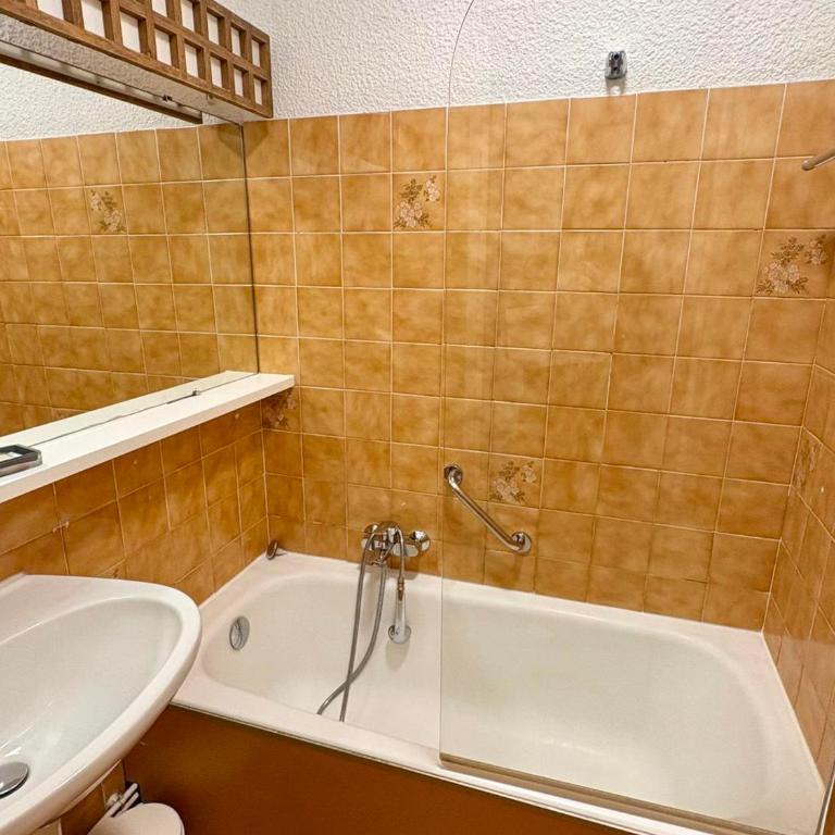 Appartement 8 pers, séjour spacieux avec Wi-Fi inclus ! - FR-1-827-10 - Appartement - 12