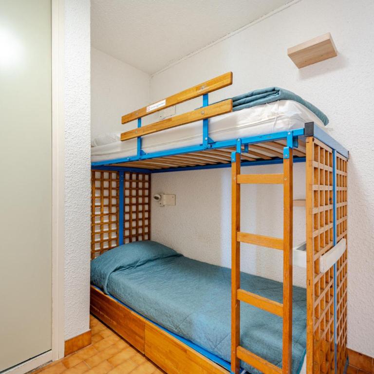 Appartement 6 personnes avec Wi-Fi, vue mer - FR-1-827-18 - Apartment - 12