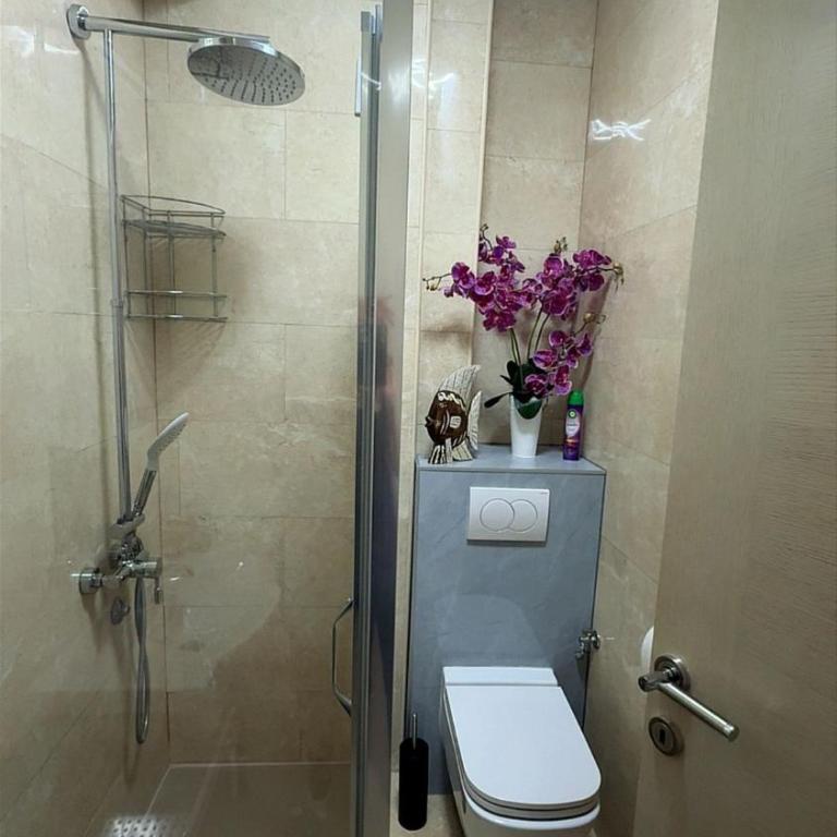Bella Costa Lux - Two-Bedroom Deluxe Apartment with Balcony - 18