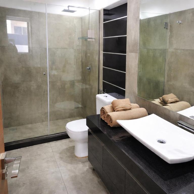 Departamento cómodo con excelente ubicación - Apartamento de 2 dormitorios con vistas - 7
