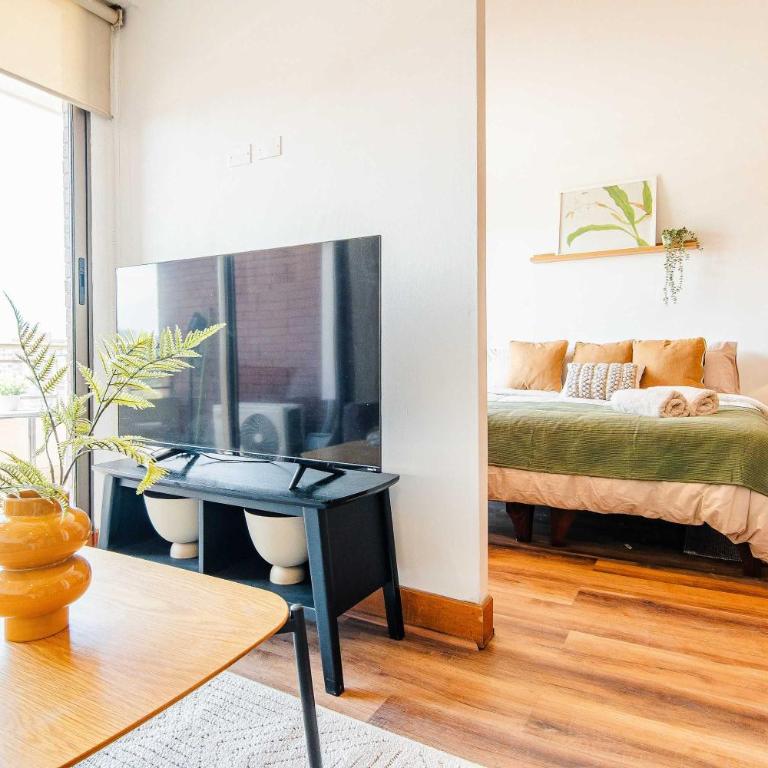 HOM I Metro Escuela Militar I AC I Parking I Vista 0421 - Apartment - 24