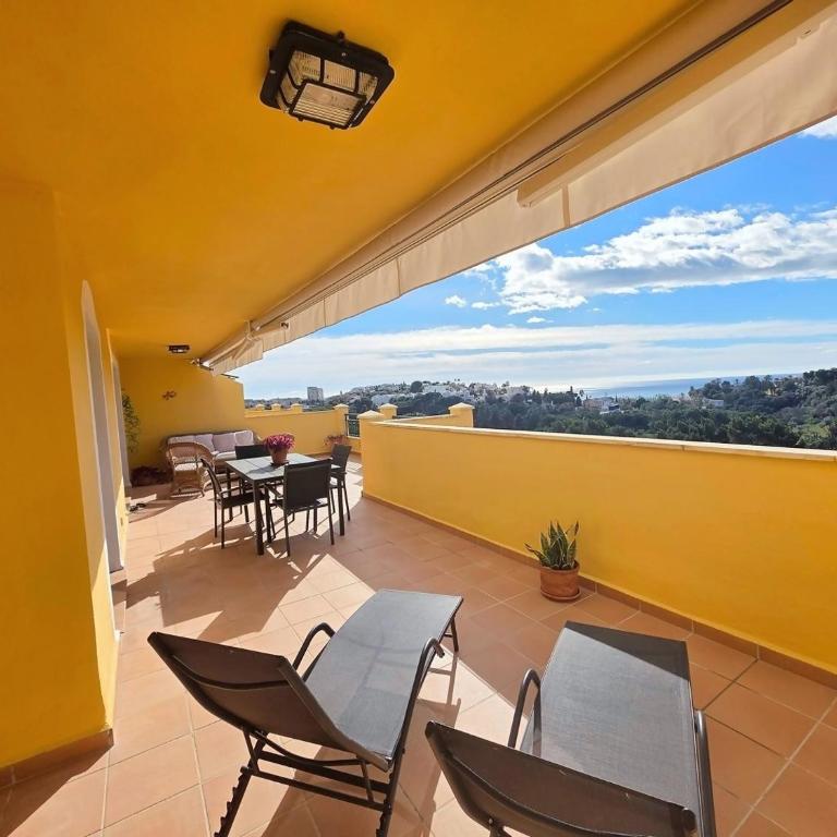 Queen Marie - Golf, Parking and Pool - Benalmádena - Apartamento de 2 dormitorios - 1