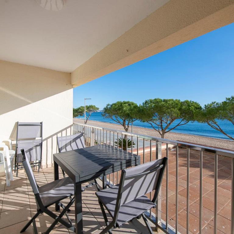 Frontal al mar, 3 dormitorios y terraza con vistas únicas - Apartamento de 3 dormitorios - 1