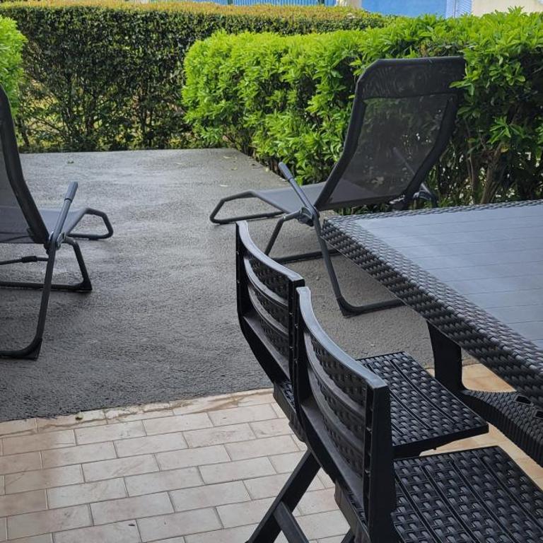 Studio cabine clim rez-de-jardin résid piscine 150 m plage - Apartment - 2