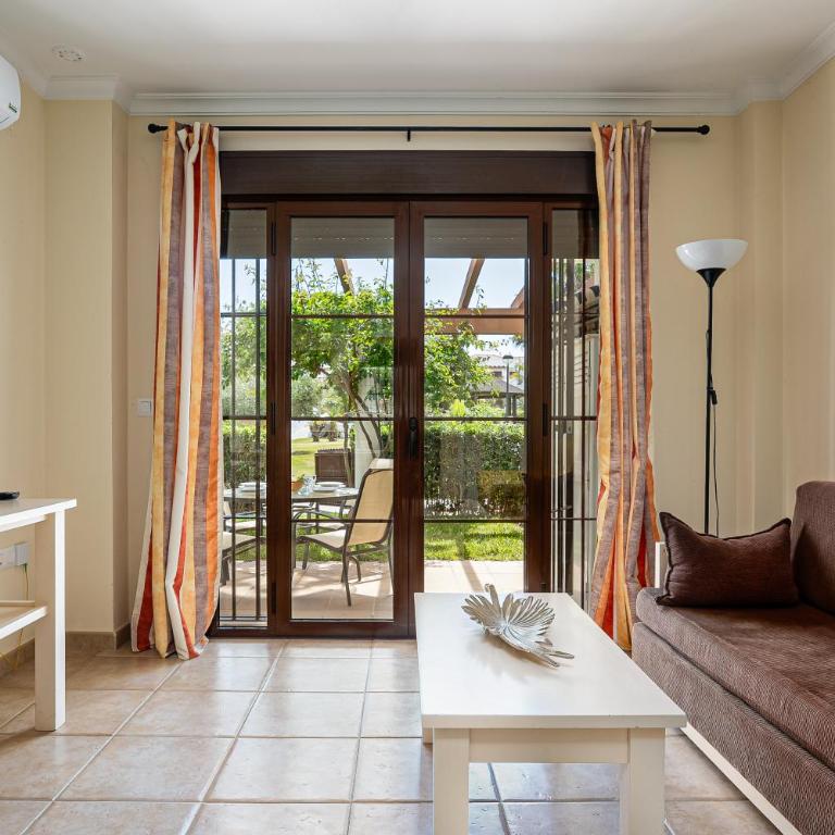 coto 8 3 - Apartamento de 2 dormitorios con vistas al complejo - 8