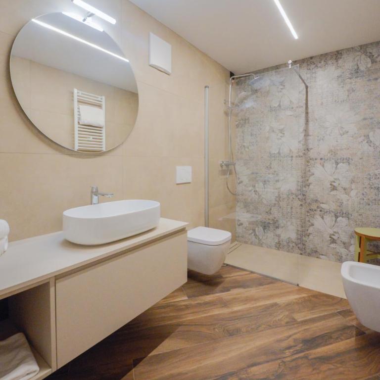 HB Boutique Apartment - Appartamento Superior con 1 Camera da Letto e Balcone - 6