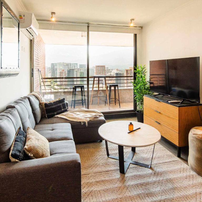 HOM I Pasos del Metro I Las Condes I AC I Parking 0226 - Apartment - 2