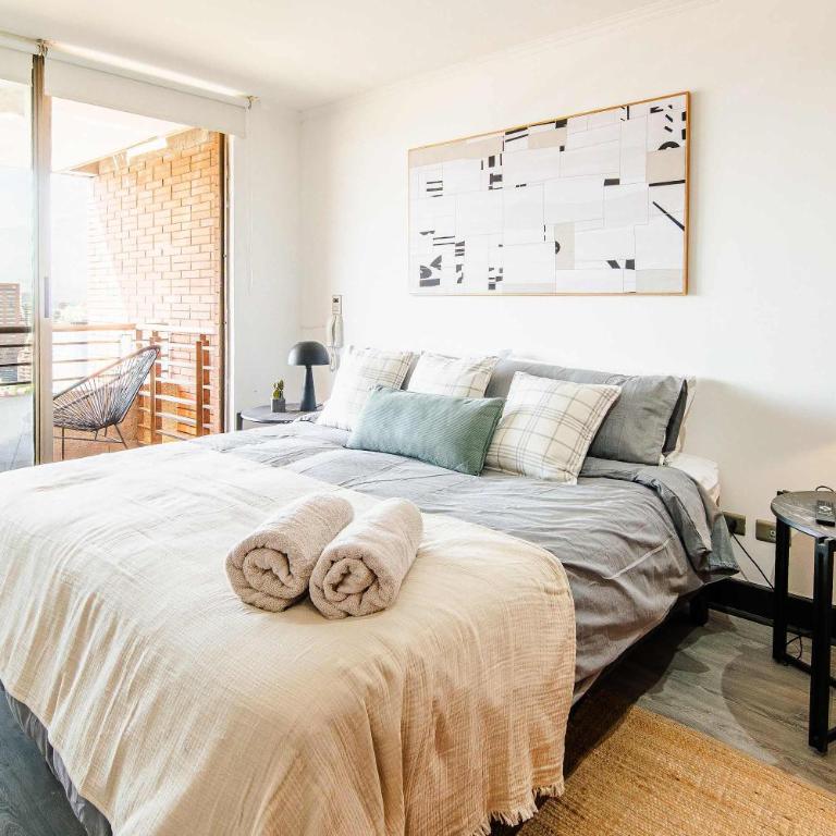 HOM I Pasos del Metro I Las Condes I AC I Parking 0226 - Apartment - 3