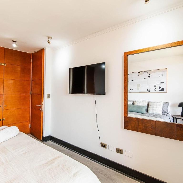 HOM I Pasos del Metro I Las Condes I AC I Parking 0226 - Apartment - 50