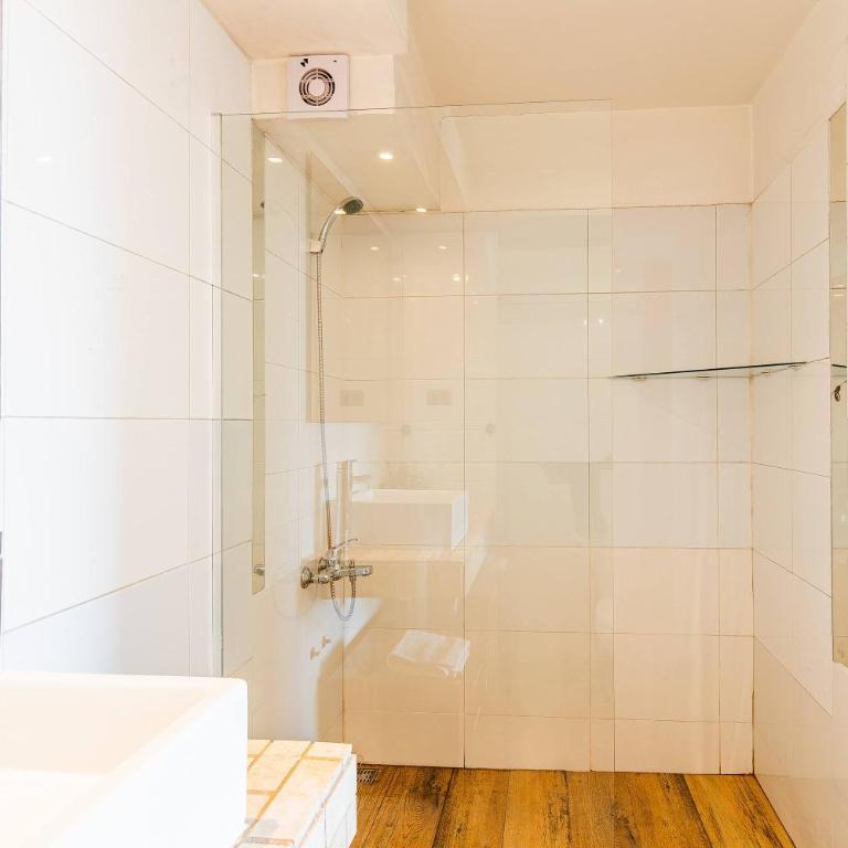HOM I Pasos del Metro I Las Condes I AC I Parking 0226 - Apartment - 59