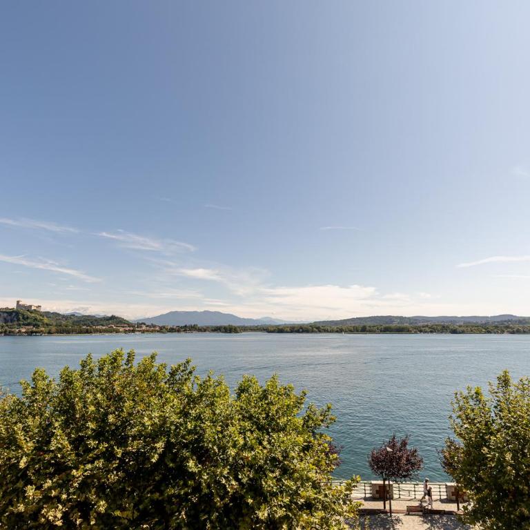 BePlace Apartments Arona - Appartamento con 1 Camera da Letto e Vista Lago - 16