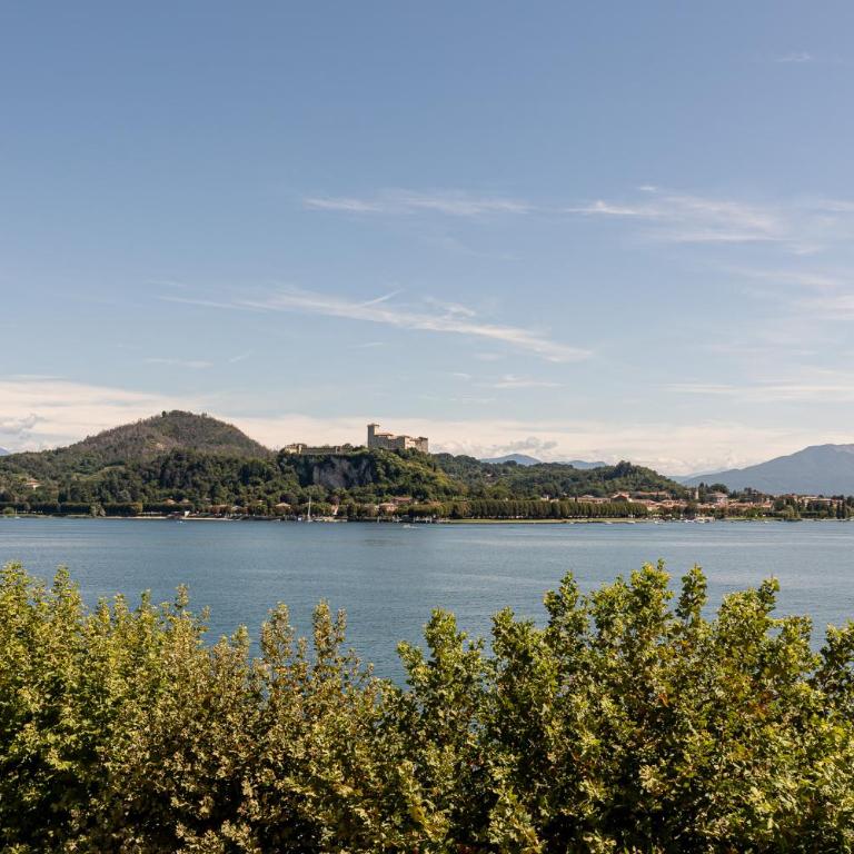 BePlace Apartments Arona - Appartamento con 1 Camera da Letto e Vista Lago - 17