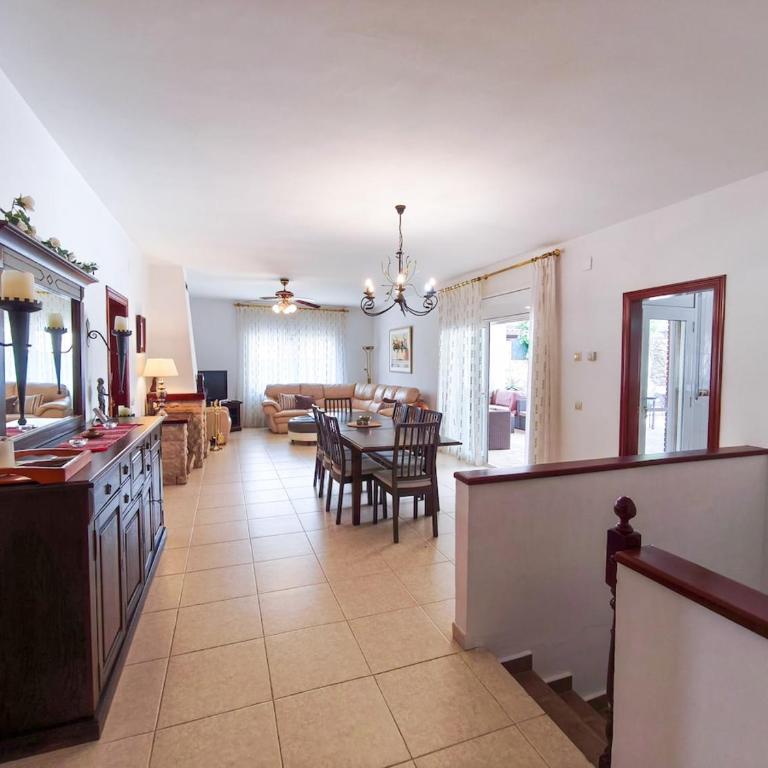Villa Vío, 8-10 pers, big family villa with amazing private pool - Villa - 12