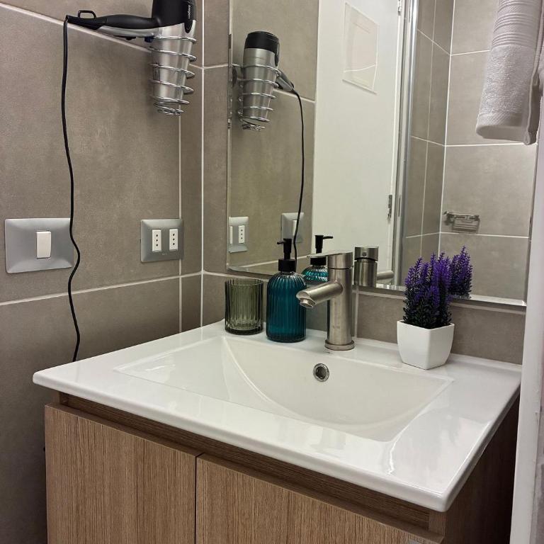 Terrace Studios near La Moneda - Studio Apartment - 52