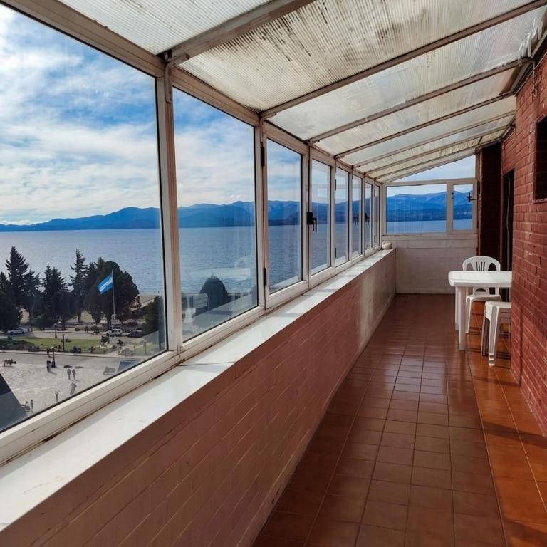 CocaHue - Three-Bedroom Apartment with View - 11