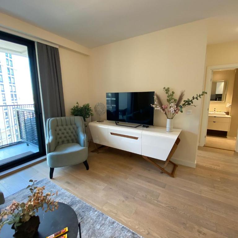 Belgrade Waterfront Exclusive Residence with Free Garage - Apartman s 1 Spavaćom Sobom i Balkonom - 8