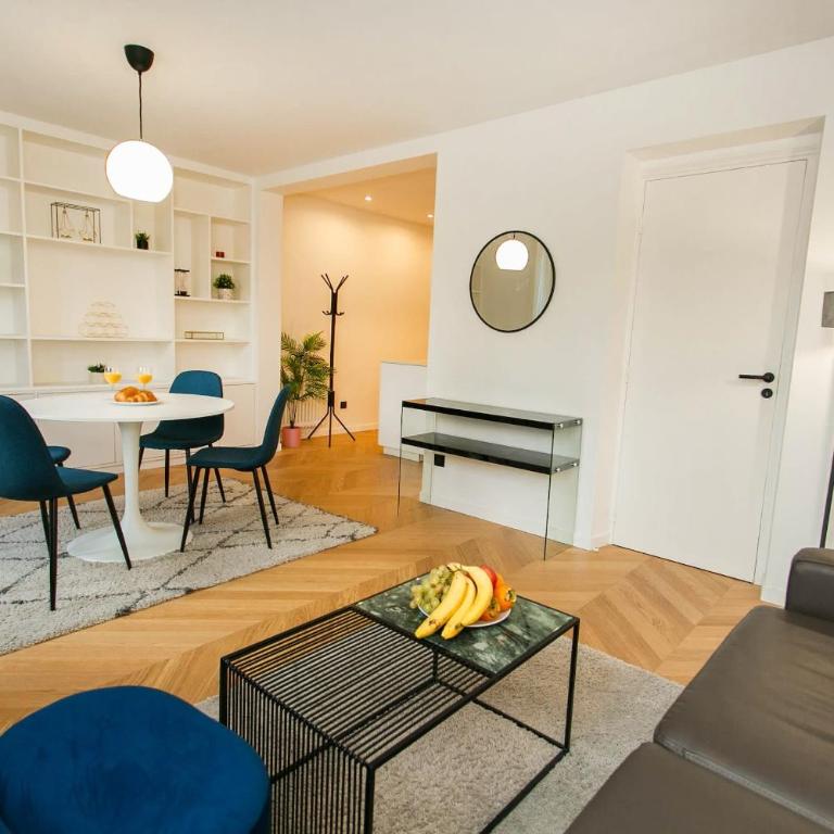 BnBNova - Haussmann - 2BR Near Champs-Élysées - Apartment - 4