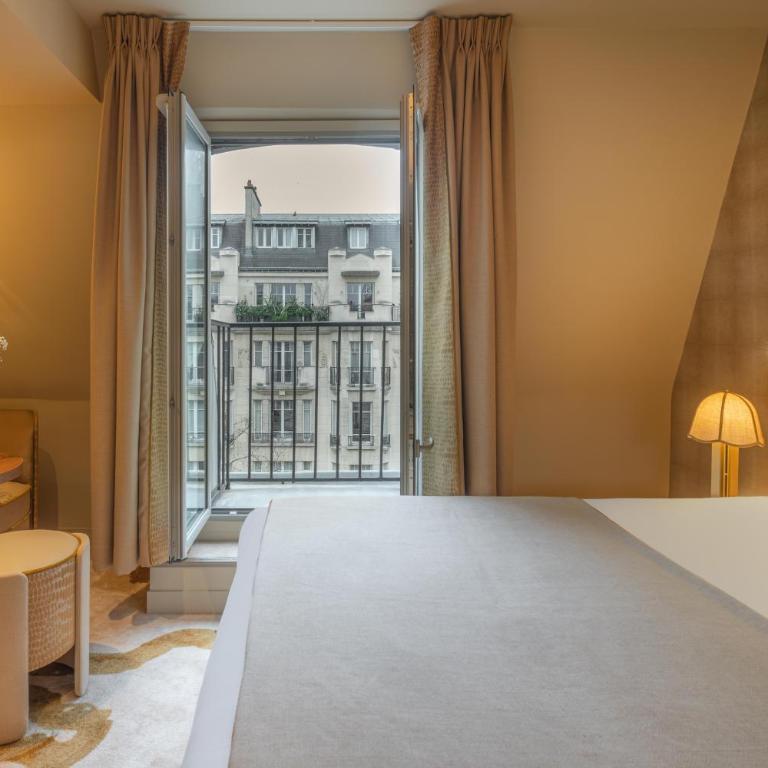 Hôtel La Bourdonnais by Inwood Hotels - Classic Double Room with Eiffel Tower View - 3