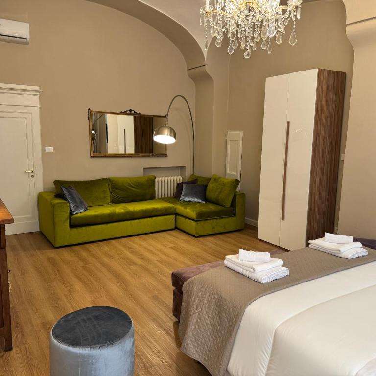 Lilly-Residence B&B - Camera Quadrupla con Bagno Privato Esterno - 4