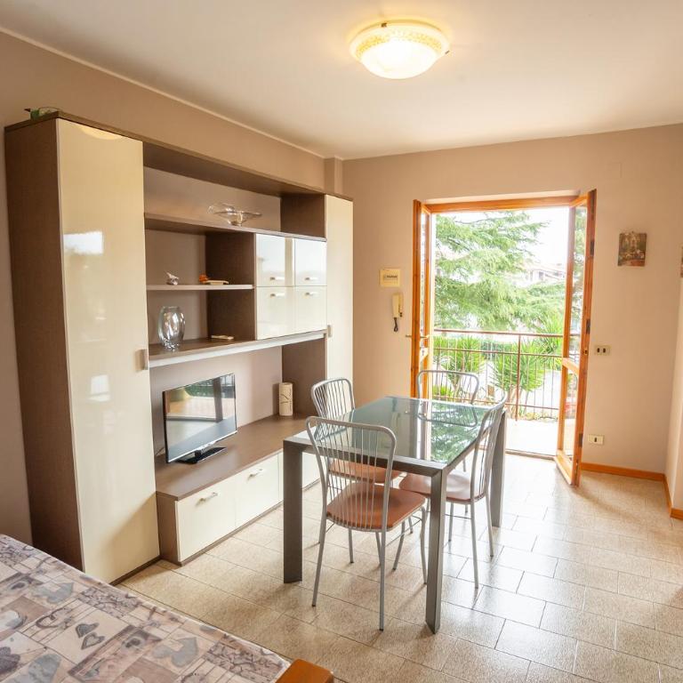 Trilocale con aria condizionata vicino al mare - Appartamento con 2 Camere da Letto - 1