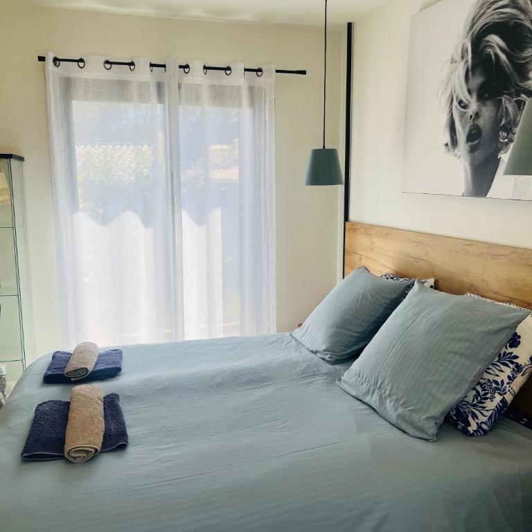 Appart Ethan PROCHE DU CENTRE AVEC PARKING ET JARDIN - One-Bedroom Apartment - 8