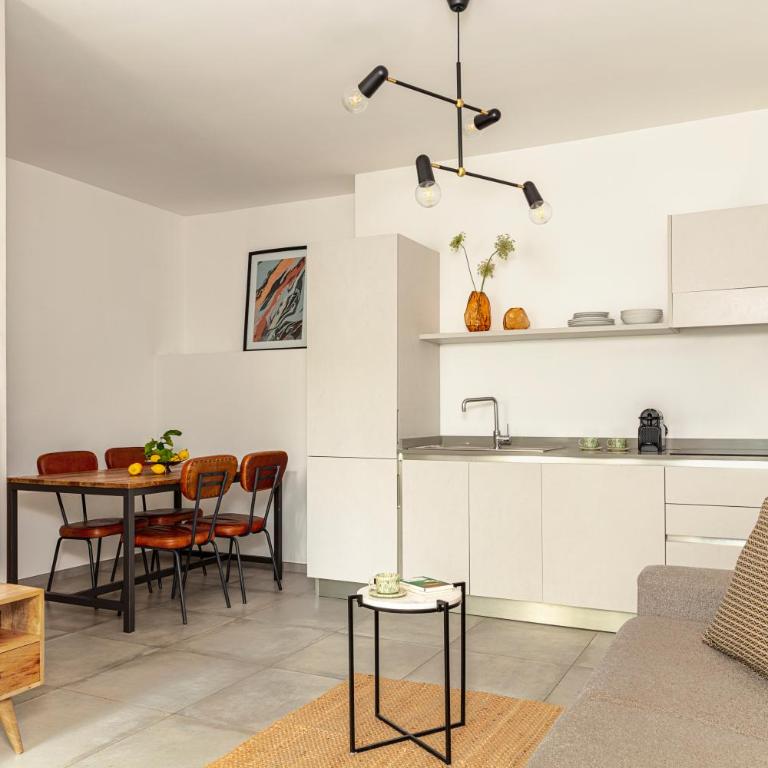 Bob W Rome San Lorenzo - Spacious Apartment - 2 Bedroom - 1