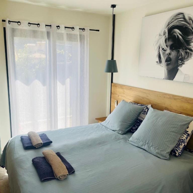 Appart Ethan PROCHE DU CENTRE AVEC PARKING ET JARDIN - One-Bedroom Apartment - 6