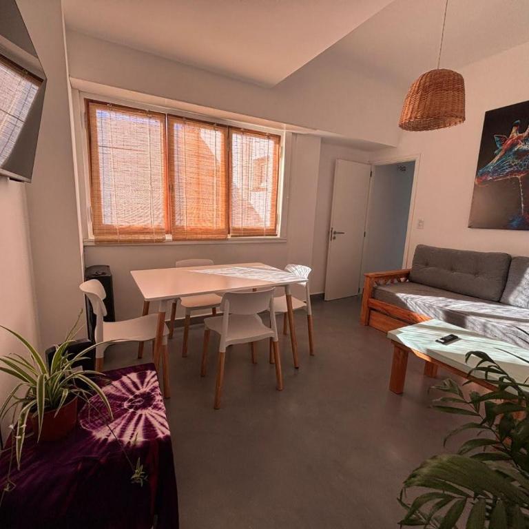MDP Centro, Playas, Casino con patio y parrilla - Two-Bedroom Family Apartment - 4