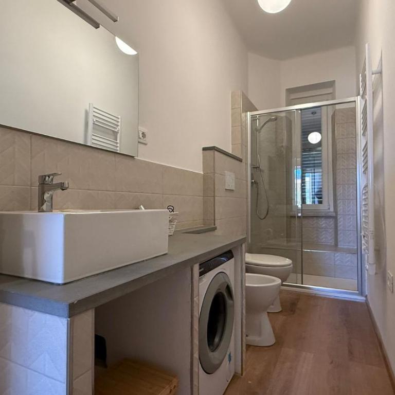 Free Parking & Wi-Fi - Near the station - Appartamento con 2 Camere da Letto - 14