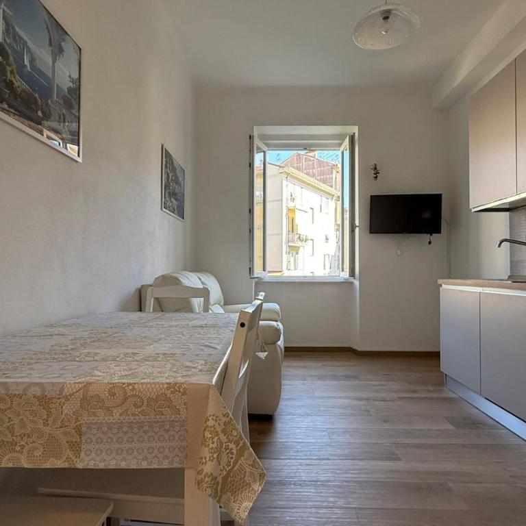 Free Parking & Wi-Fi - Near the station - Appartamento con 2 Camere da Letto - 11
