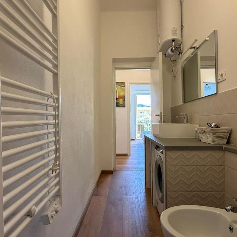 Free Parking & Wi-Fi - Near the station - Appartamento con 2 Camere da Letto - 13