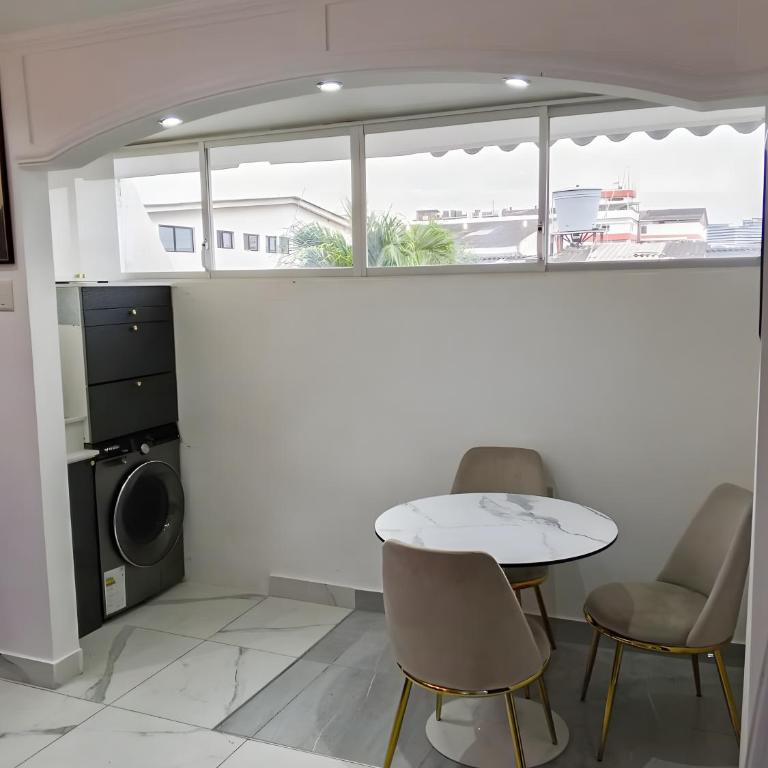 Kennedy Suite acogedora, cerca de la Clínica y Centros Comerciales - Guayaquil - - Apartment - 5