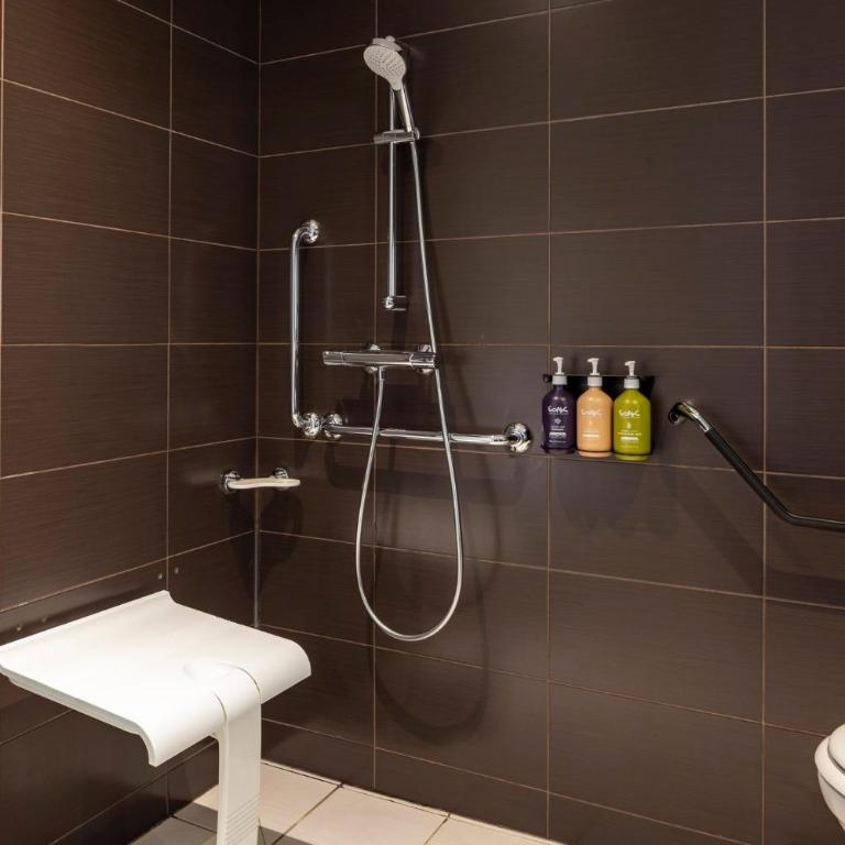 Holiday Inn Paris Opéra - Grands Boulevards by IHG - Chambre Double Standard - Accessible aux Personnes à Mobilité Réduite - 2