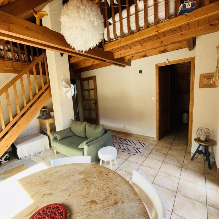 Nid de ski avec grand balcon - Appartement - 1