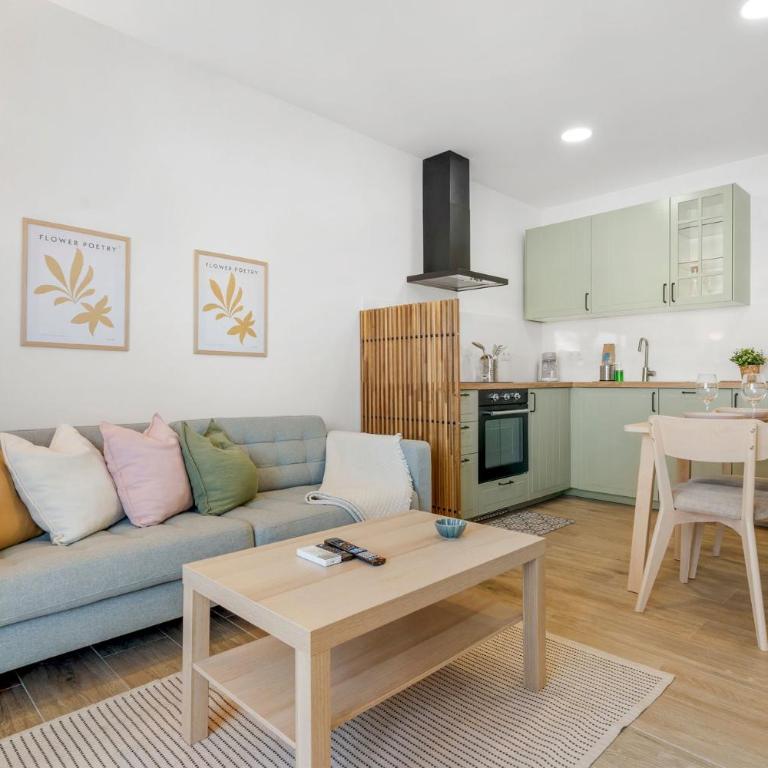 Escapada inolvidable en Torremolinos - Apartamento de 2 dormitorios - 3