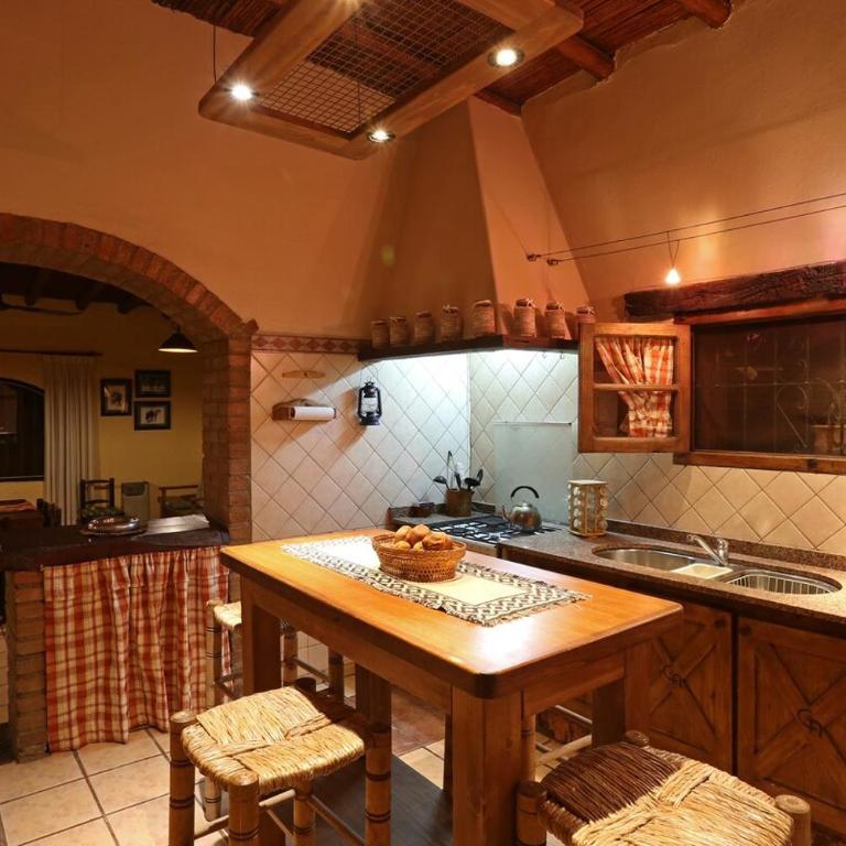 Excellent country house in a private neighborhood for 10 - Casa de 5 dormitorios - 8
