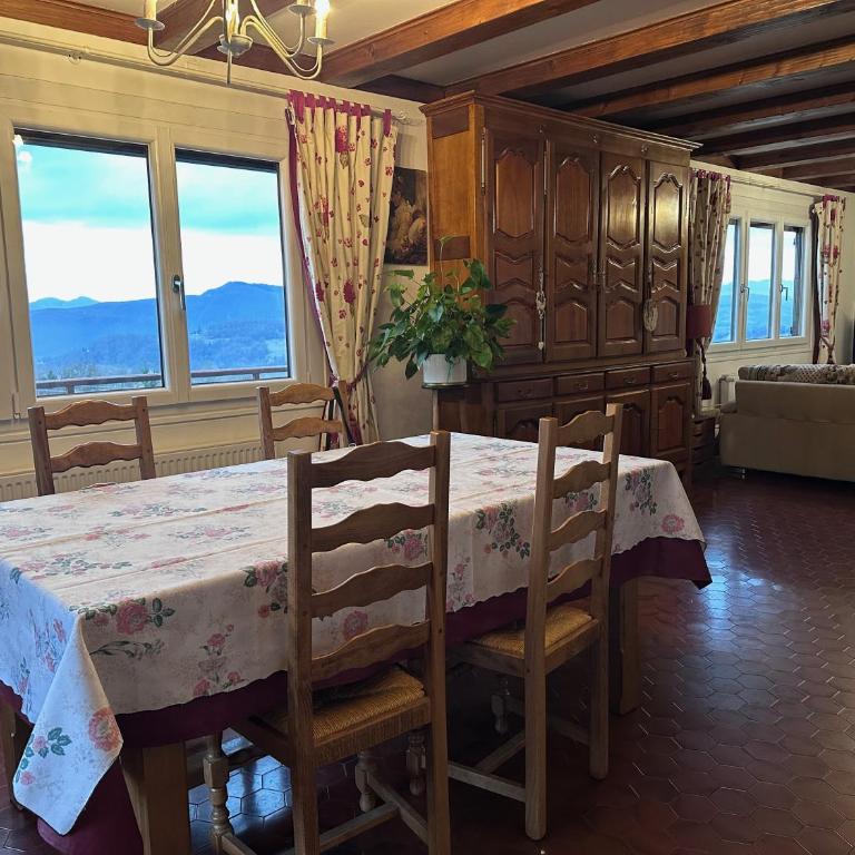Le chalet st hubert - Chambre Double - Vue sur Montagne - 3