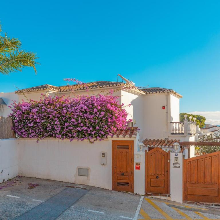 Luxury Villa with Private Pool & Sea Views, Nerja - Casa de 4 dormitorios - 48