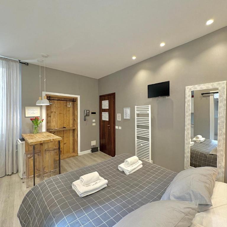 Cantore 20 - Le Arche Verona - Room #1184128301 - 4