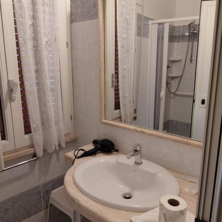 Piazza del Popolo Suites - Camera Matrimoniale - 9