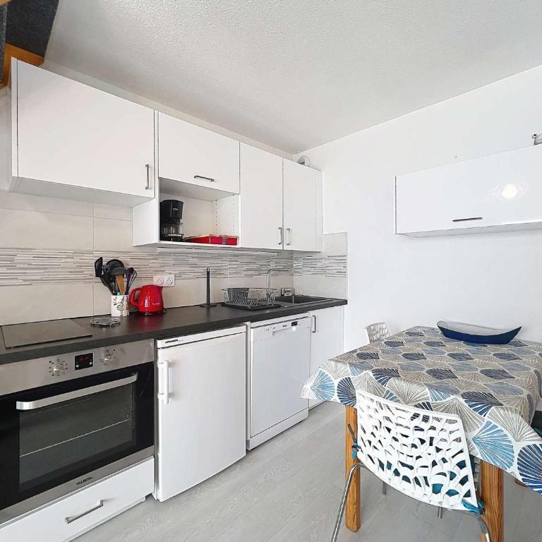 Quiberon - Appartement 2 pièces + mezzanine - 4 pers - Vue mer - FR-1-478-243 - Apartment - 8