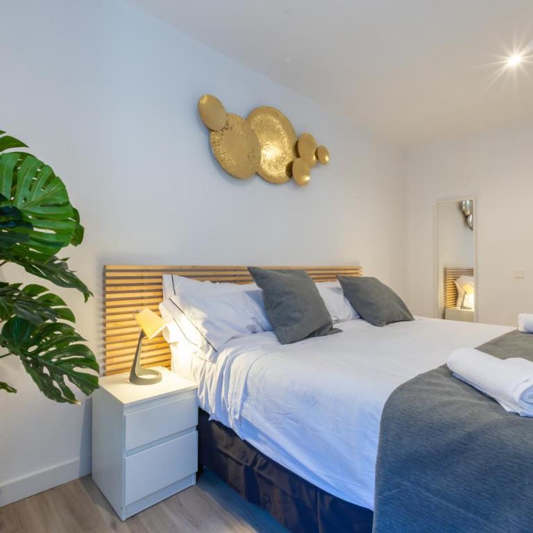 Ananda Boutique Coliving - Habitación con baño compartido - Cama grande - 1