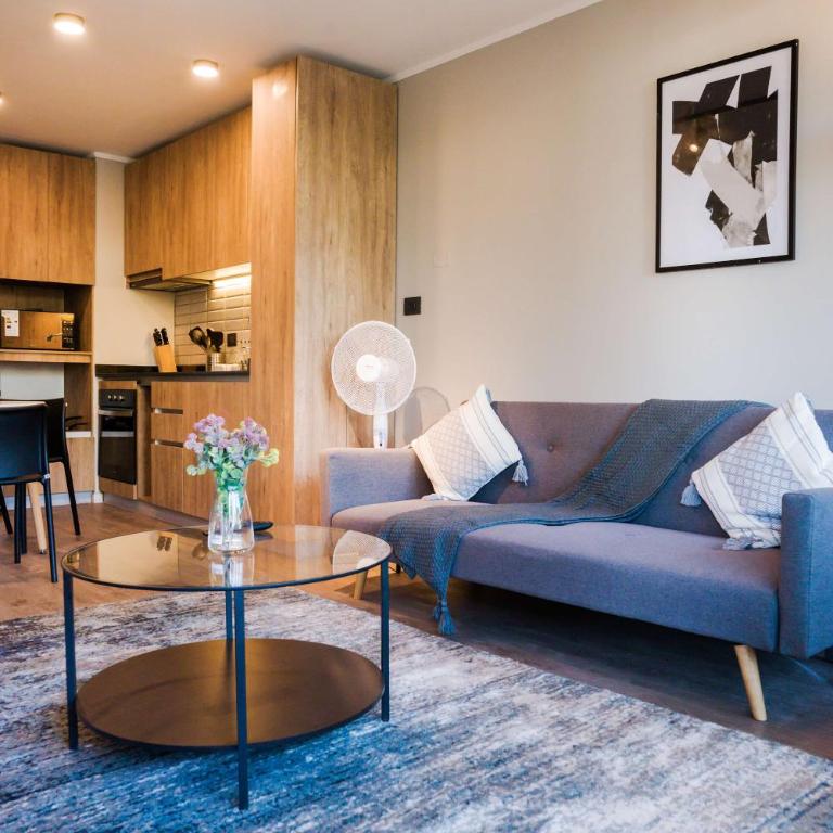 Chic 1-Bedroom Retreat in Providencia - Apartment - 6