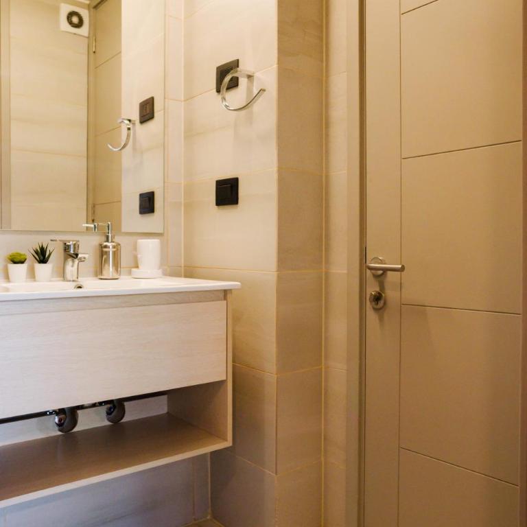 Chic 1-Bedroom Retreat in Providencia - Apartment - 24