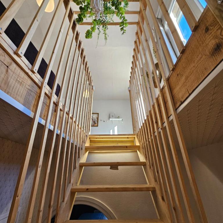 Castle Blue - 7 Personnes - 10 min Sanctuaire - Apartment mit 3 Schlafzimmern - 24