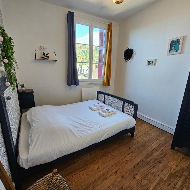 Castle Blue - 7 Personnes - 10 min Sanctuaire - Apartment mit 3 Schlafzimmern - 21