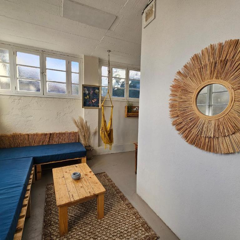 Castle Blue - 7 Personnes - 10 min Sanctuaire - Apartment mit 3 Schlafzimmern - 32