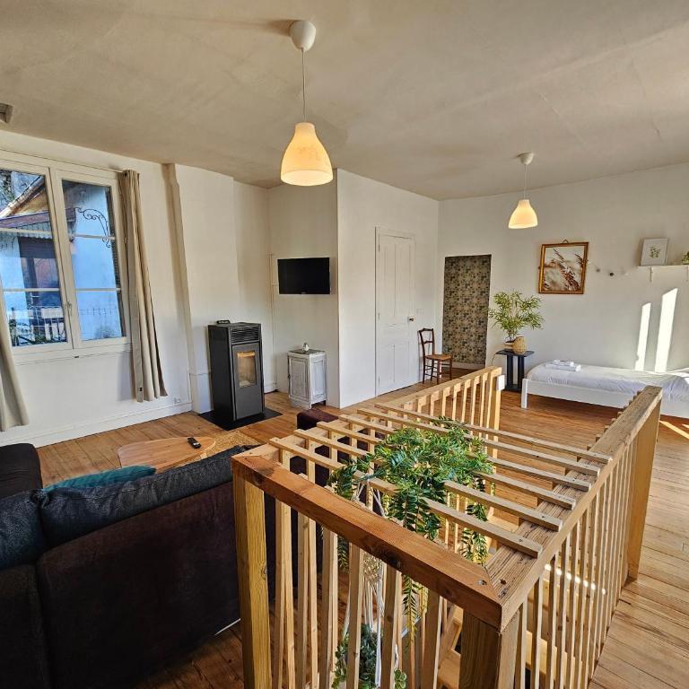 Castle Blue - 7 Personnes - 10 min Sanctuaire - Apartment mit 3 Schlafzimmern - 30